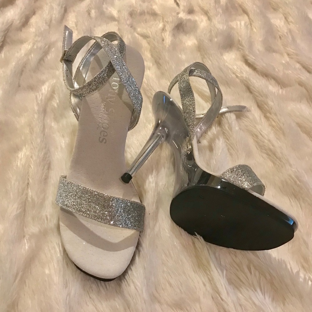 NEW Silver glitter ankle strap heels - Picture 2 of 6